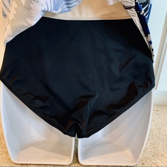 Tropical Escape Blue Floral Tankini‎ Swimsuit 6 - Picture 7 of 13